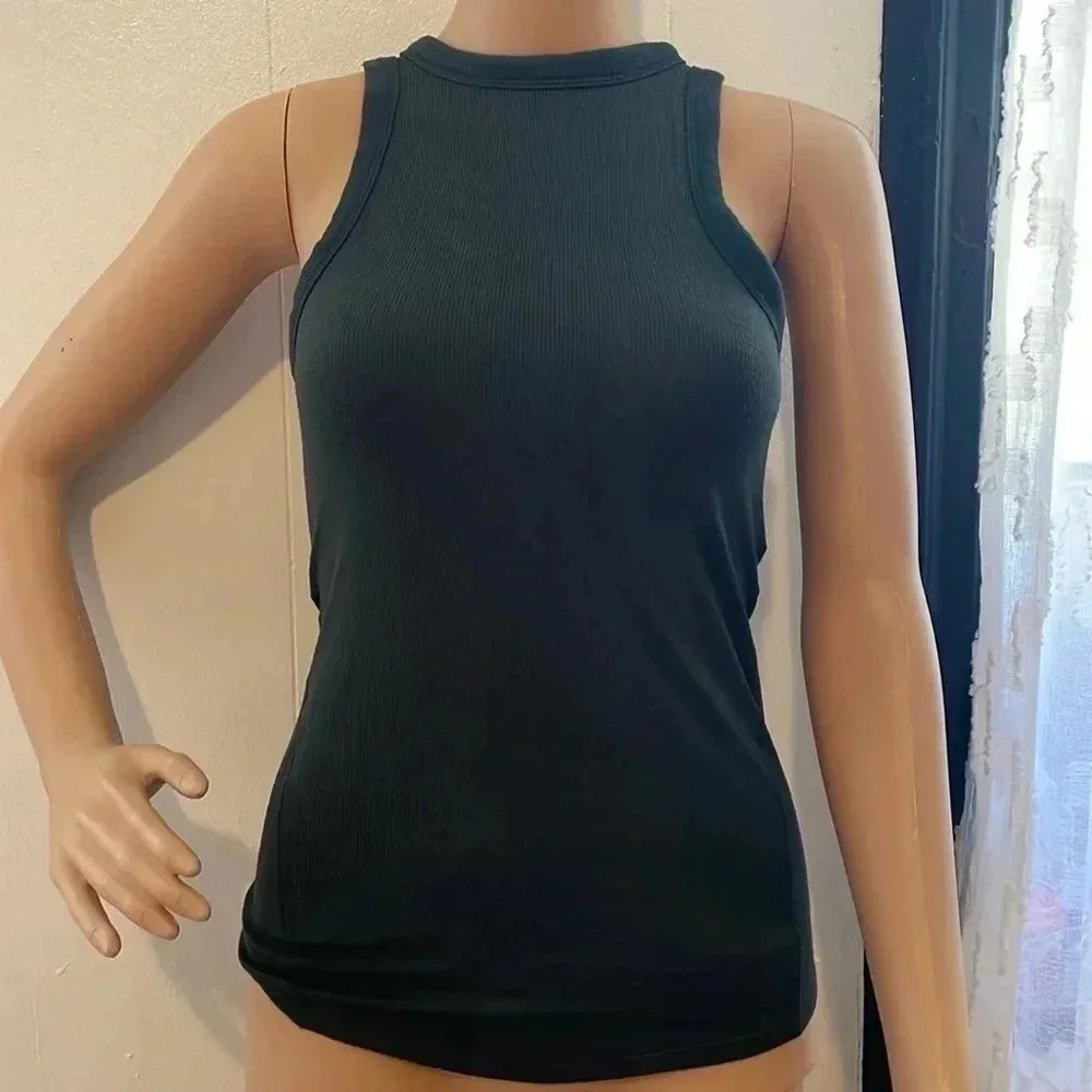 Lululemon top
